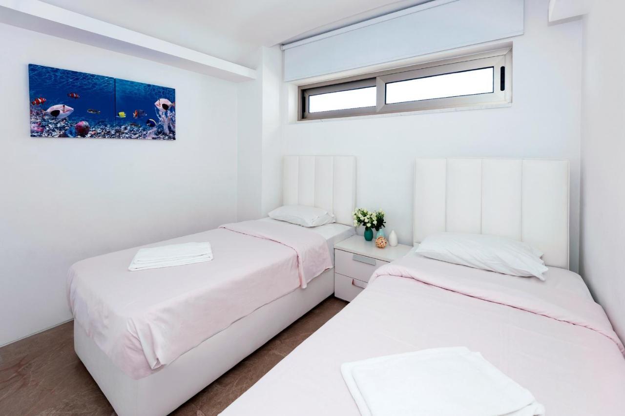 Apartment Marisol - Beachfront Protaras Bagian luar foto